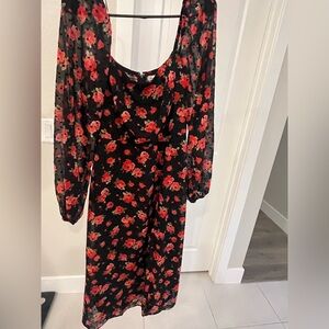 Francesca's Collections Black and Red Floral Long Sleeve Dress